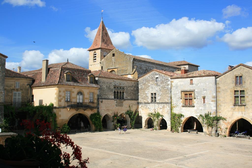 Le Camp De Ferie Villa Monpazier Rom bilde